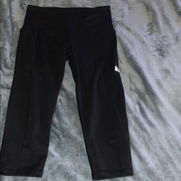 Cropped workout leggings - Picture 1 of 1